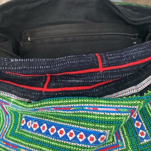 Colourful ethnic crossbody bag with zipper - Picture 6 of 10